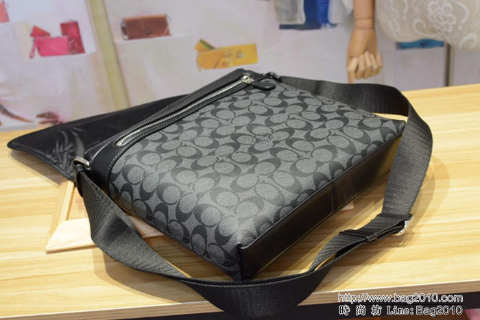 COACH蔻馳 原單 配頭層牛皮 721090 專櫃經典印花 男士單肩包  Chz1560